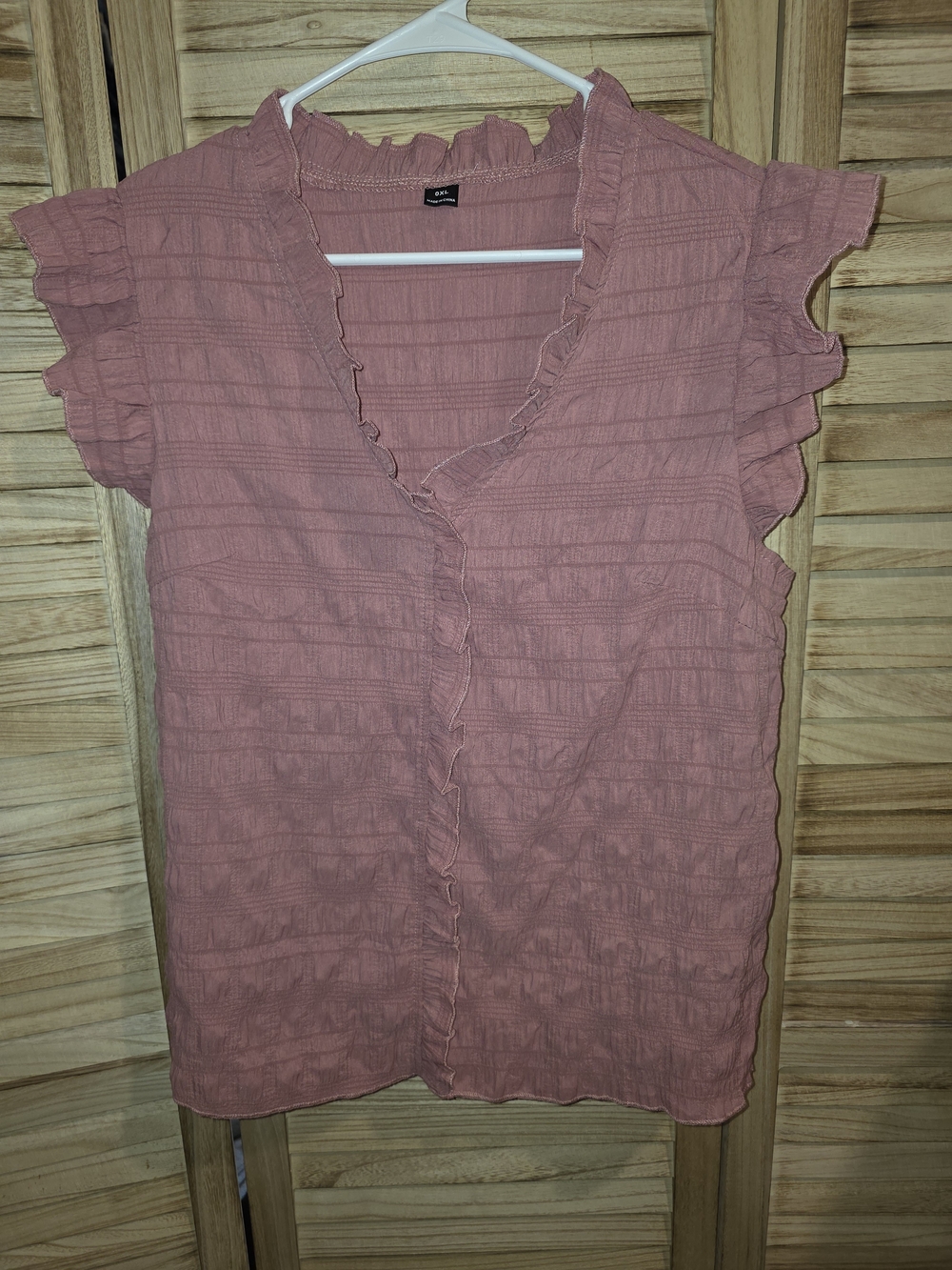 NWOT Women's Ruffled V-Neck Blouse - Mauve Pink